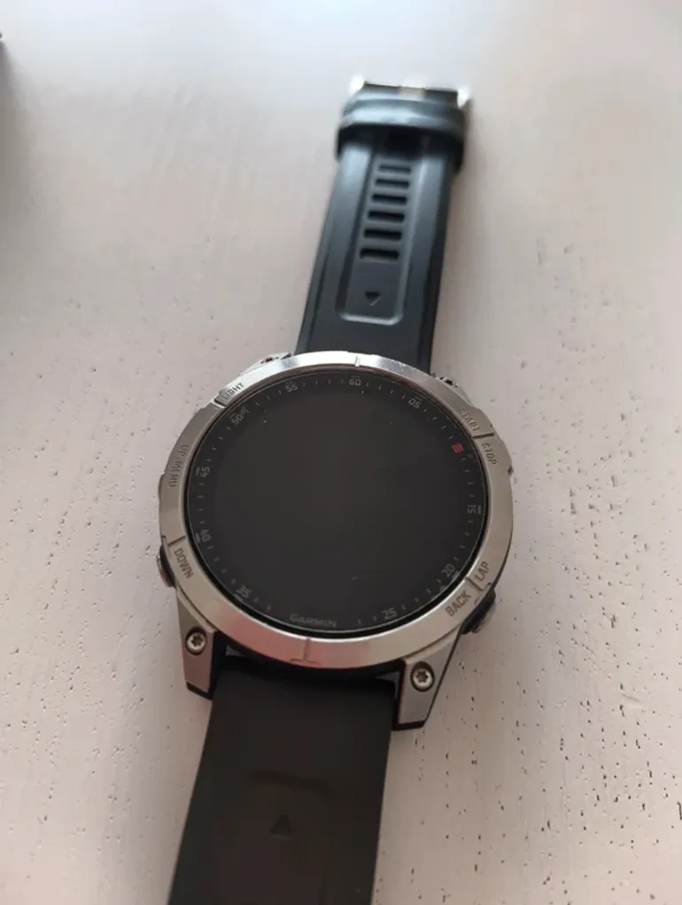 Used Garmin Epix gen 2 bike — image 4 of 6