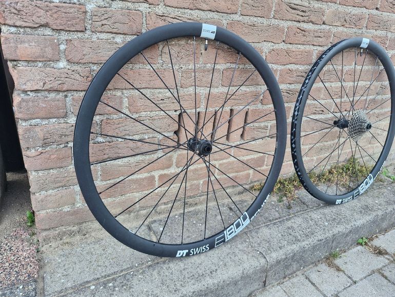 Použité Dt Swiss E 1800 Spline 32 Wheelset 2024 bike — obrázek 2 z 7