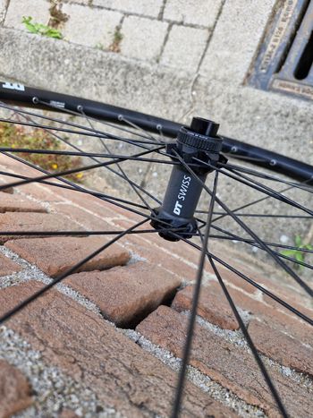 Used Dt Swiss X1900 Spline 25 Hub 2024 bike — image 4 of 7