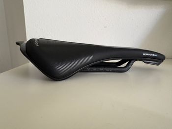 Used Prologo Scratch Eva 2025 bike — image 3 of 6