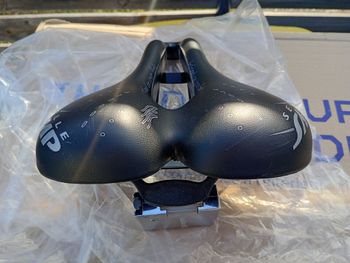 Käytetty Selle Smp Martin Touring Medium Saddle bike — kuva 5 / 5