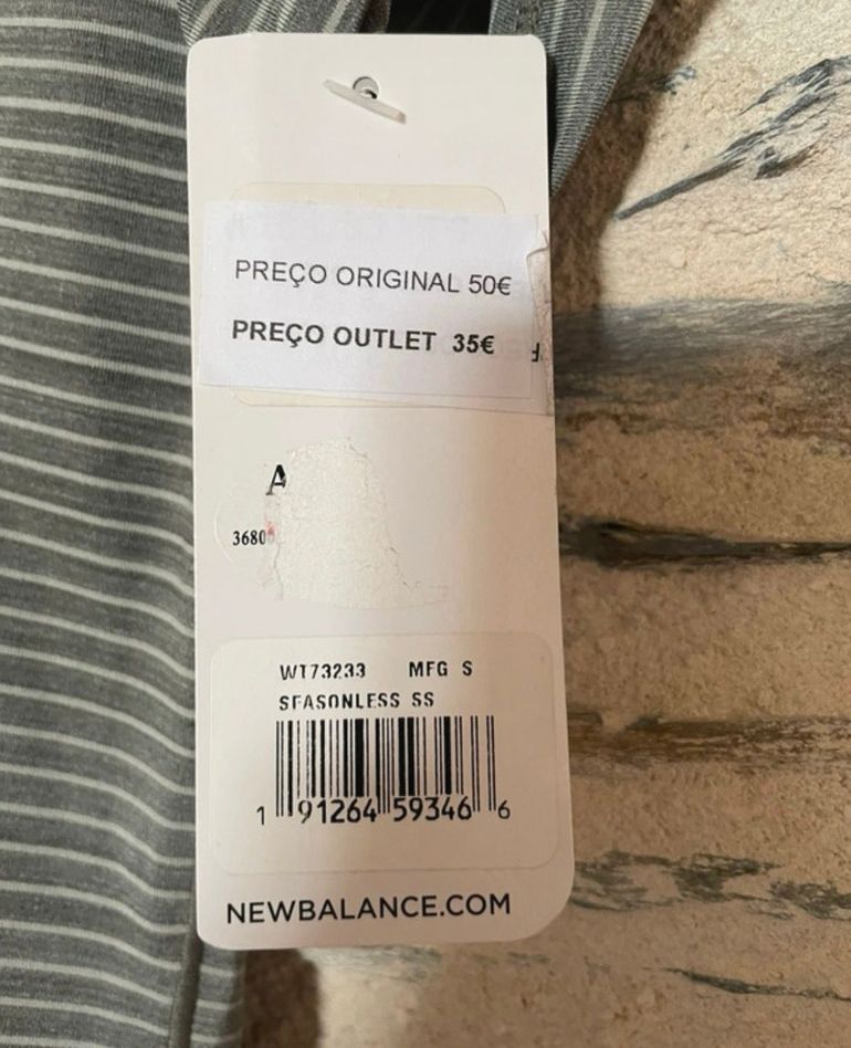 Used New Balance t-shirt bike — image 3 of 4