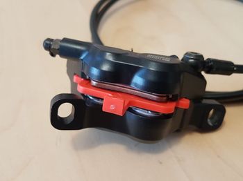 Käytetty Shimano SLX BR-M7120 4 pistons. bike — kuva 12 / 15