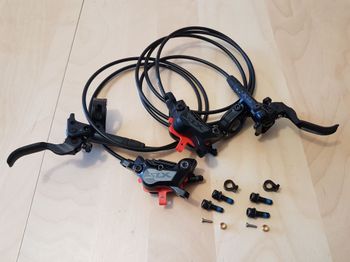 Käytetty Shimano SLX BR-M7120 4 pistons. bike