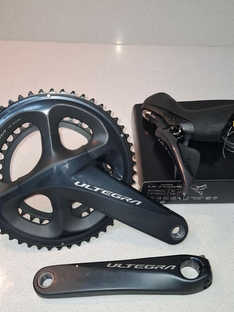 Used Shimano Ultegra ST-R8025 11x2 Ultegra FC-R8000 2025 bike — image 1 of 5