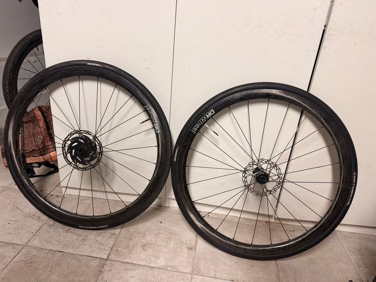 Used drwl Carbon Wheelset 2022 bike — image 1 of 2
