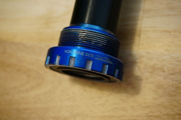 Used Hope BB Unit 68/73mm Blue bike — image 5 of 7