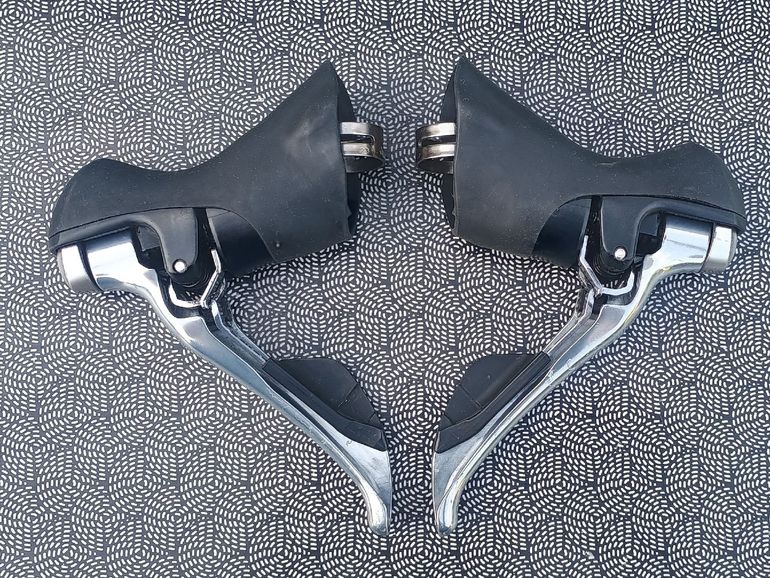 Used Shimano 105 ST-5800 2x11v Silver bike — image 2 of 8