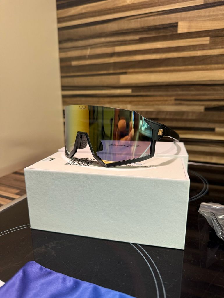 Käytetty Sungod Airas Iris Photochromic Glasses 2025 bike — kuva 1 / 9