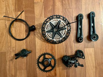 Käytetty Shimano XT / SLX 12-speed Complete Groupset 2024 Drivetrain & Pedals
