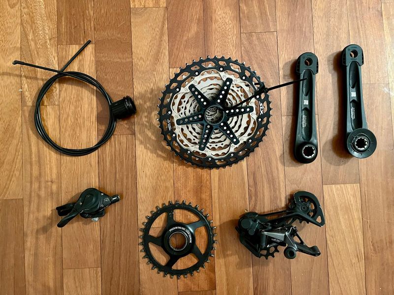 Tweedehands Shimano XT / SLX 12-speed Complete Groupset 2024 Drivetrain & Pedals