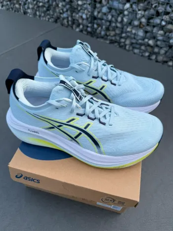 Used Asics Gel-Nimbus 27 bike — image 3 of 11