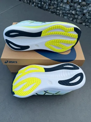 Used Asics Gel-Nimbus 27 bike — image 10 of 11