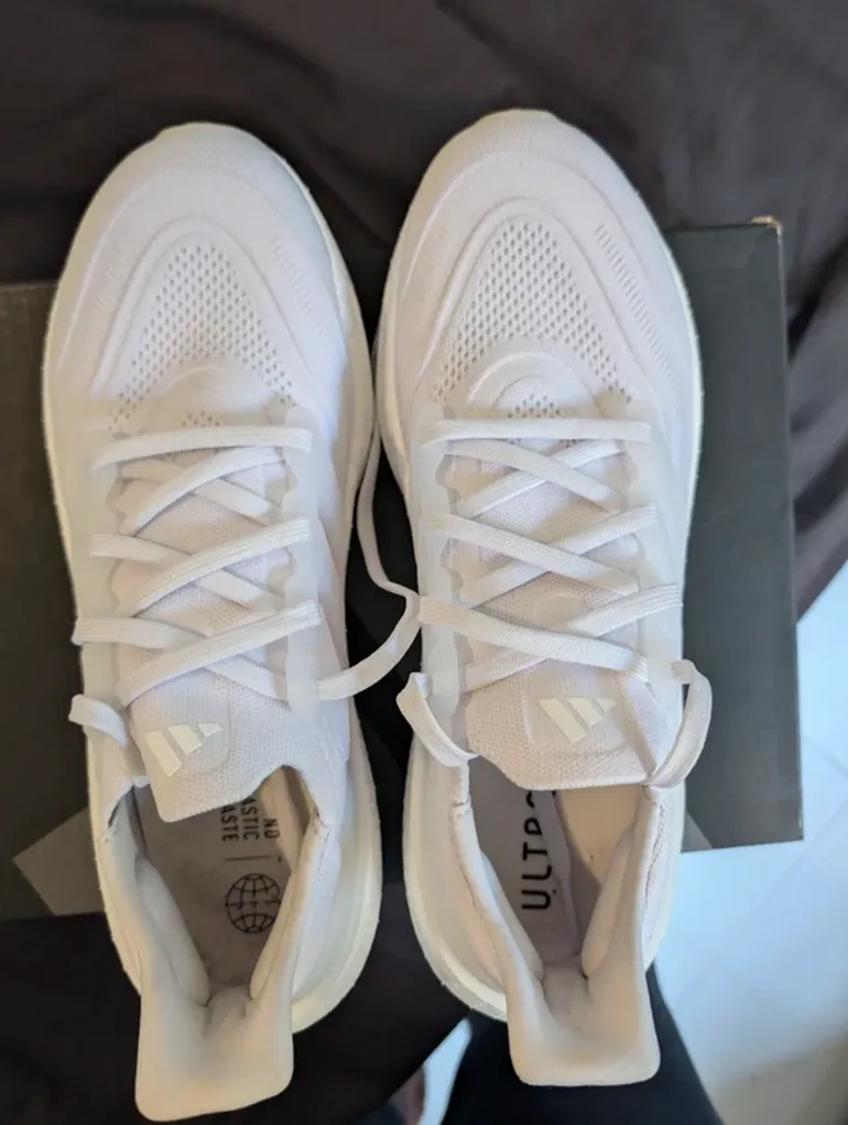 Käytetty Adidas Ultraboost Light bike — kuva 8 / 12