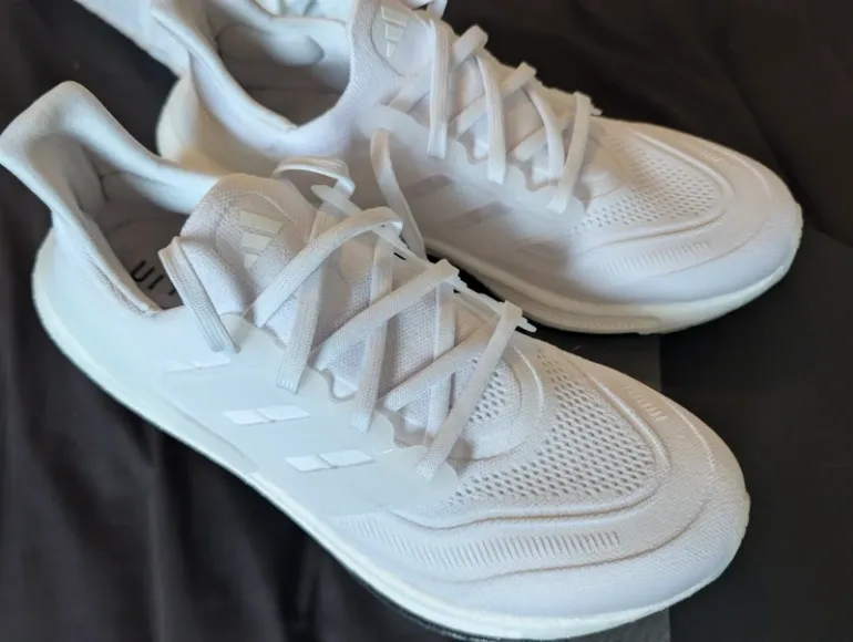 Käytetty Adidas Ultraboost Light bike — kuva 5 / 12