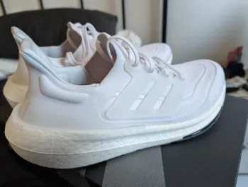 Käytetty Adidas Ultraboost Light bike — kuva 9 / 12