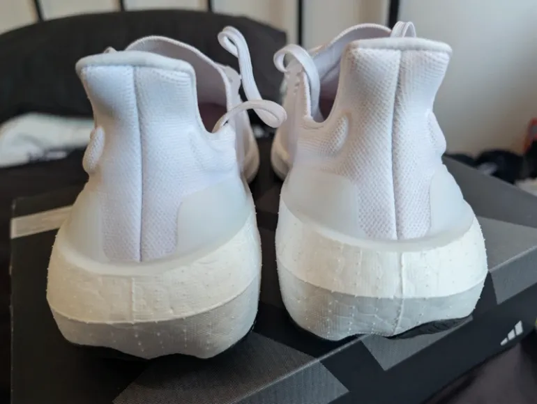 Käytetty Adidas Ultraboost Light bike — kuva 10 / 12