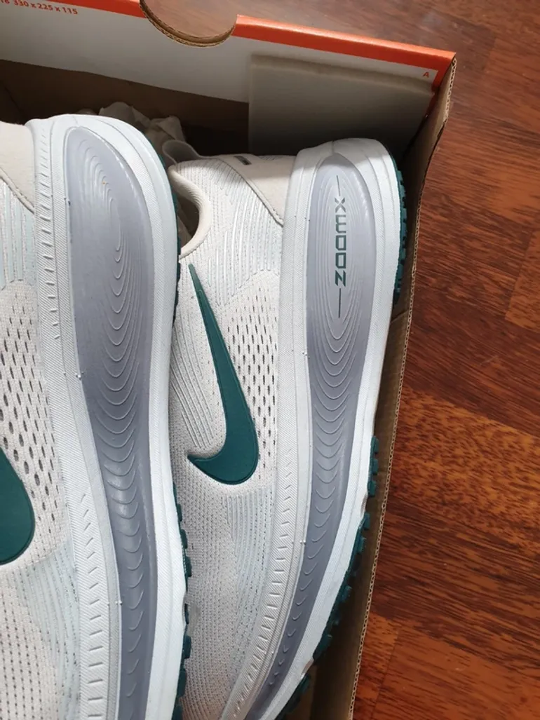 Used Nike Herren Schuhe Größe 42.5 bike — image 4 of 9