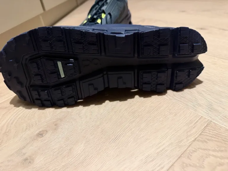 Used On Running Cloudultra 2 bike — image 6 of 8