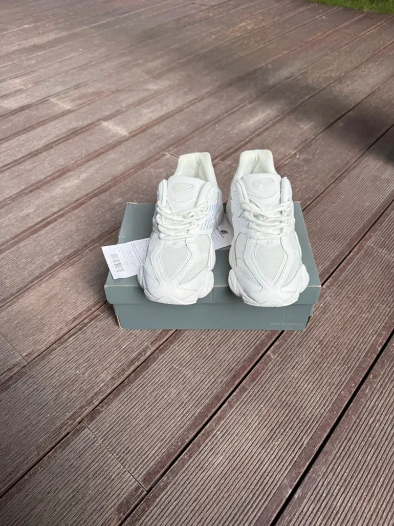 Used New Balance 9060 bike — image 2 of 5