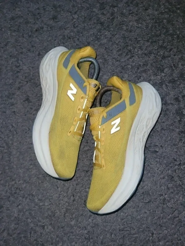 Used New Balance 1080 V13 bike — image 2 of 3