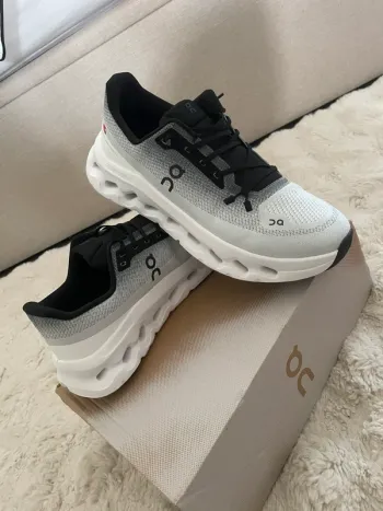 Used On Running Cloud bike — image 2 of 11