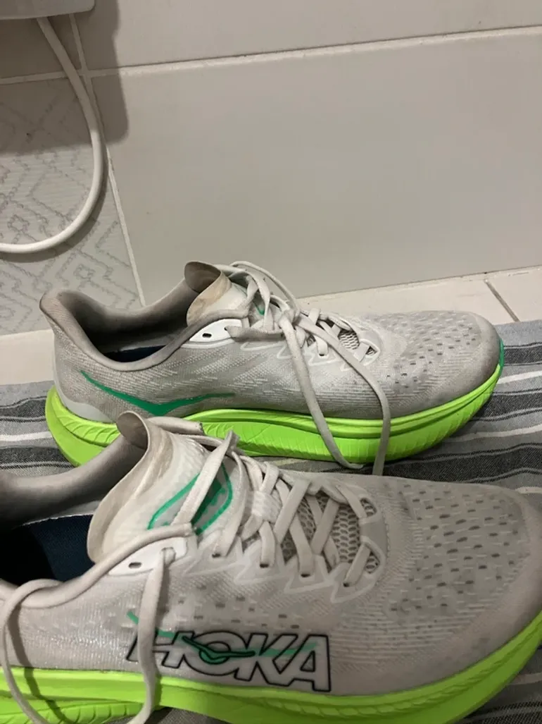 Used Hoka Running Shoes bike — image 3 of 5