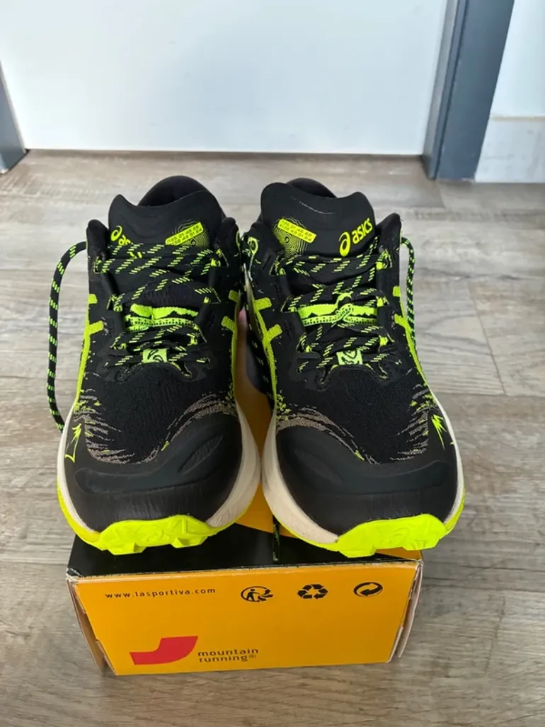 Used Asics Fuji lite 5 bike — image 1 of 6