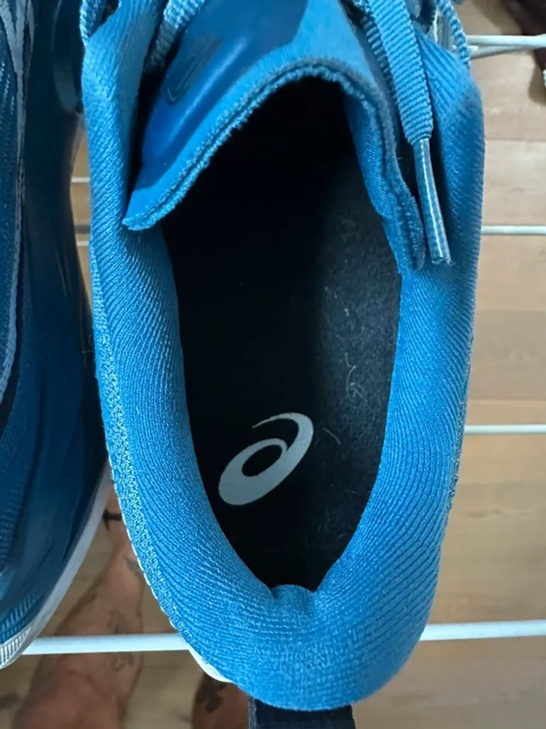 Used Asics Superblast 2 bike — image 5 of 7