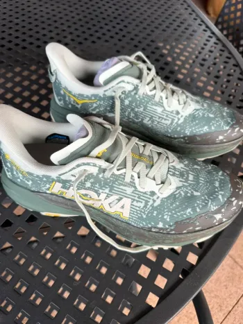 Käytetty Hoka Speedgoat 6 GTX bike