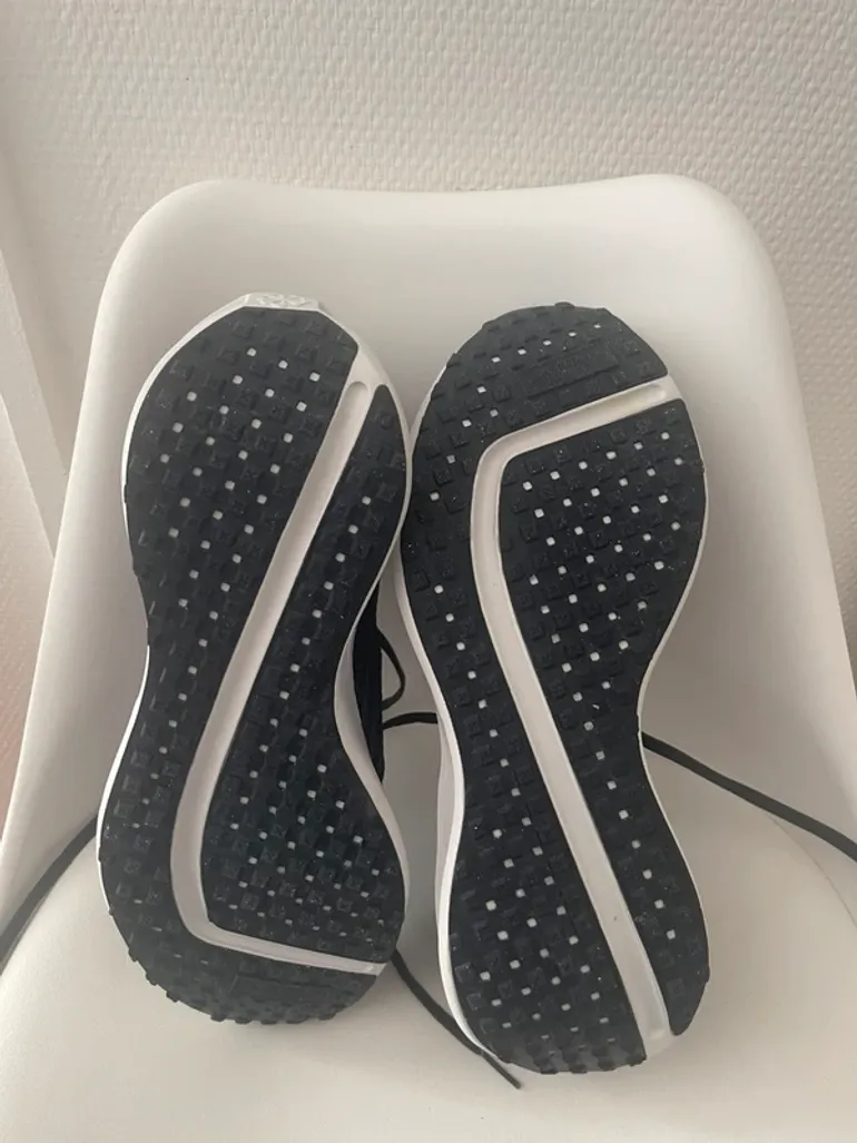 Used Nike Interact Run bike — image 4 of 5