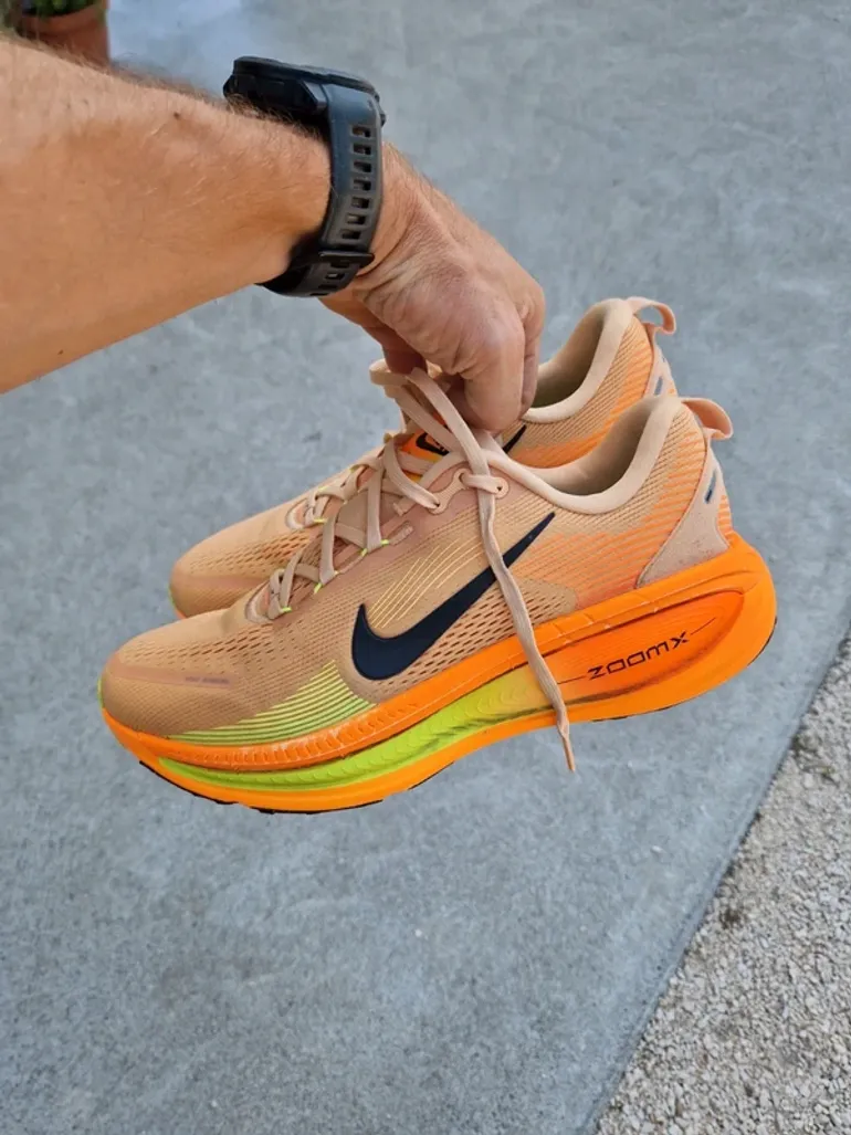 Used Nike Vomero 18 bike — image 6 of 6