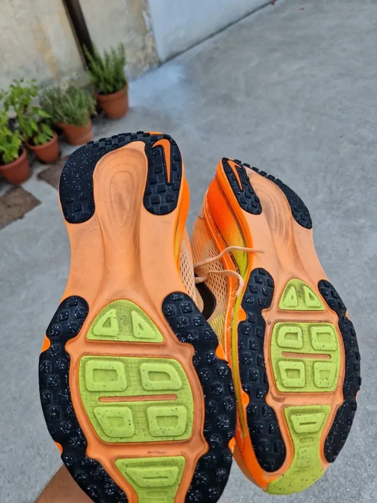 Used Nike Vomero 18 bike — image 5 of 6