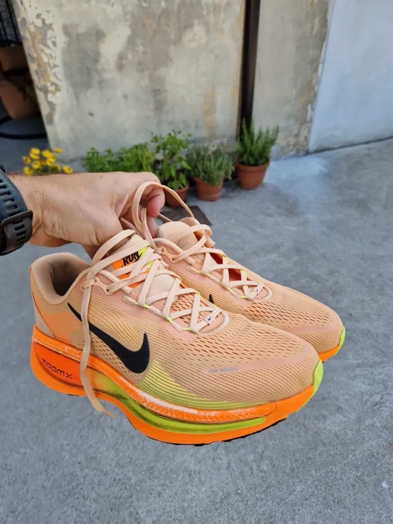 Used Nike Vomero 18 bike — image 1 of 6