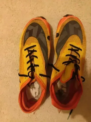 Used Orange Nike ZoomX Vaporfly NEXT% 2 Ekiden bike — image 3 of 7