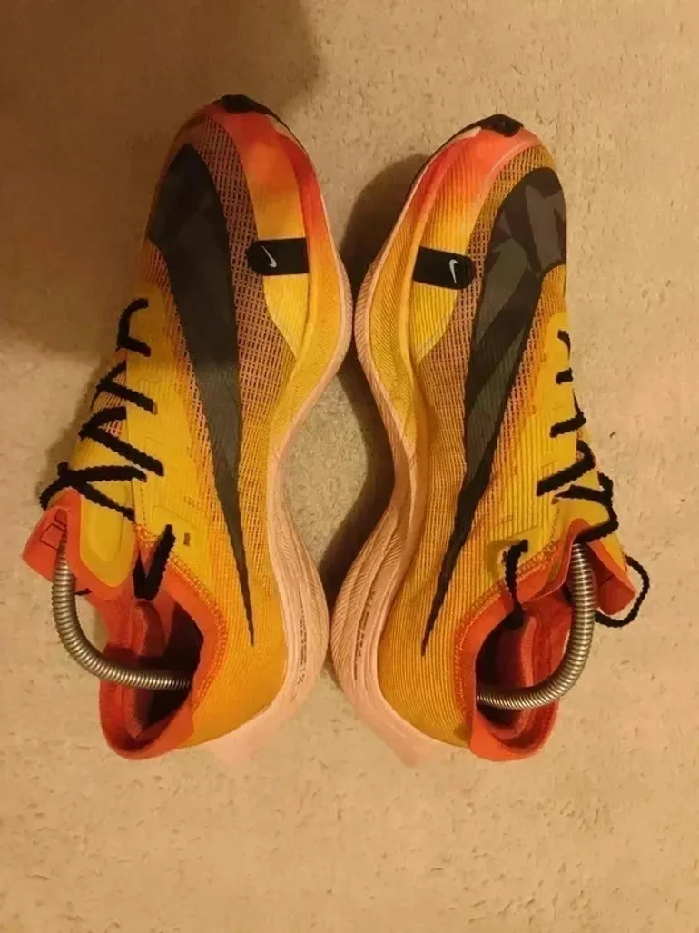 Used Orange Nike ZoomX Vaporfly NEXT% 2 Ekiden bike — image 2 of 7
