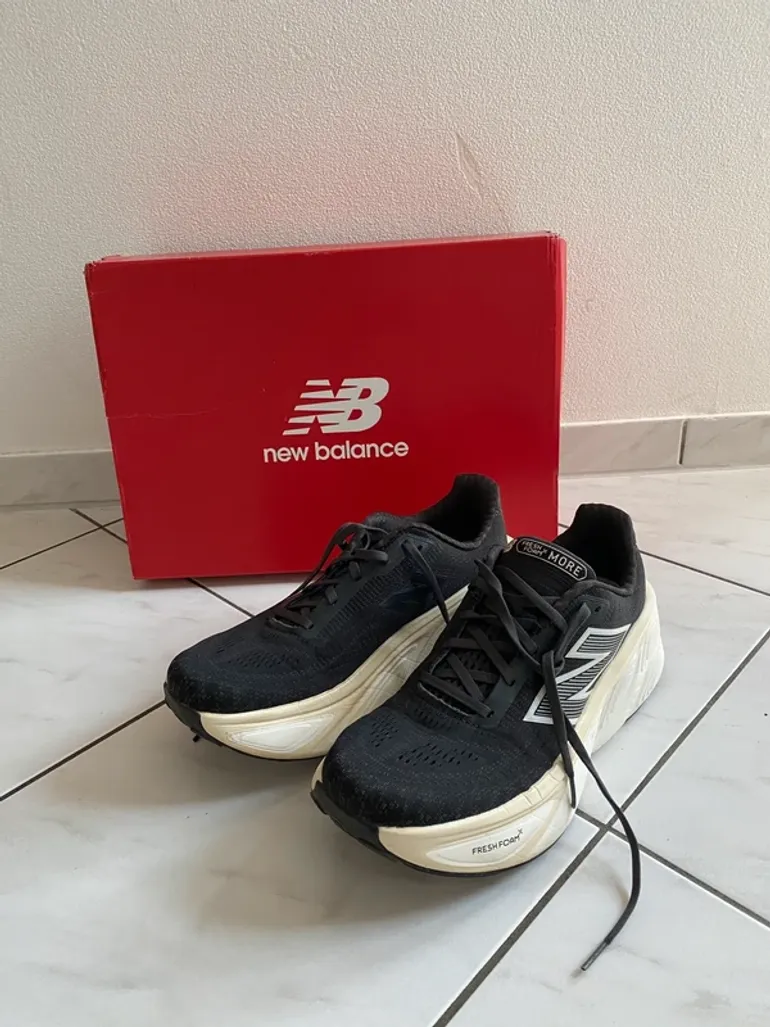 Used New Balance Fresh Foam X More v5 bike — image 1 of 5