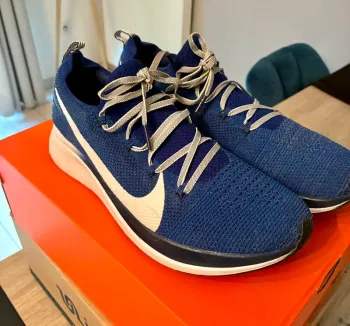 Used Nike Air Zoom Fly Flyknit bike — image 5 of 8