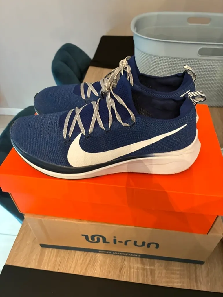 Used Nike Air Zoom Fly Flyknit bike — image 7 of 8
