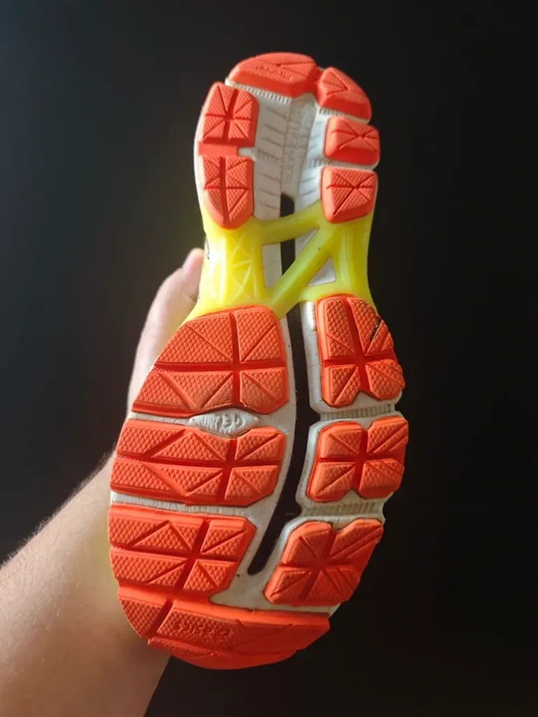 Used Asics GEL-GT-2000 bike — image 9 of 9