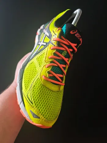 Used Asics GEL-GT-2000 bike — image 8 of 9