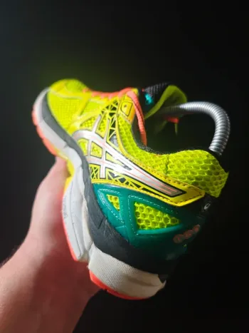 Used Asics GEL-GT-2000 bike — image 4 of 9