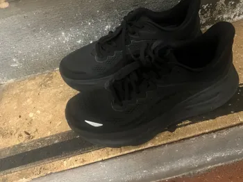 Used Hoka Scarpe da corsa bike — image 2 of 2