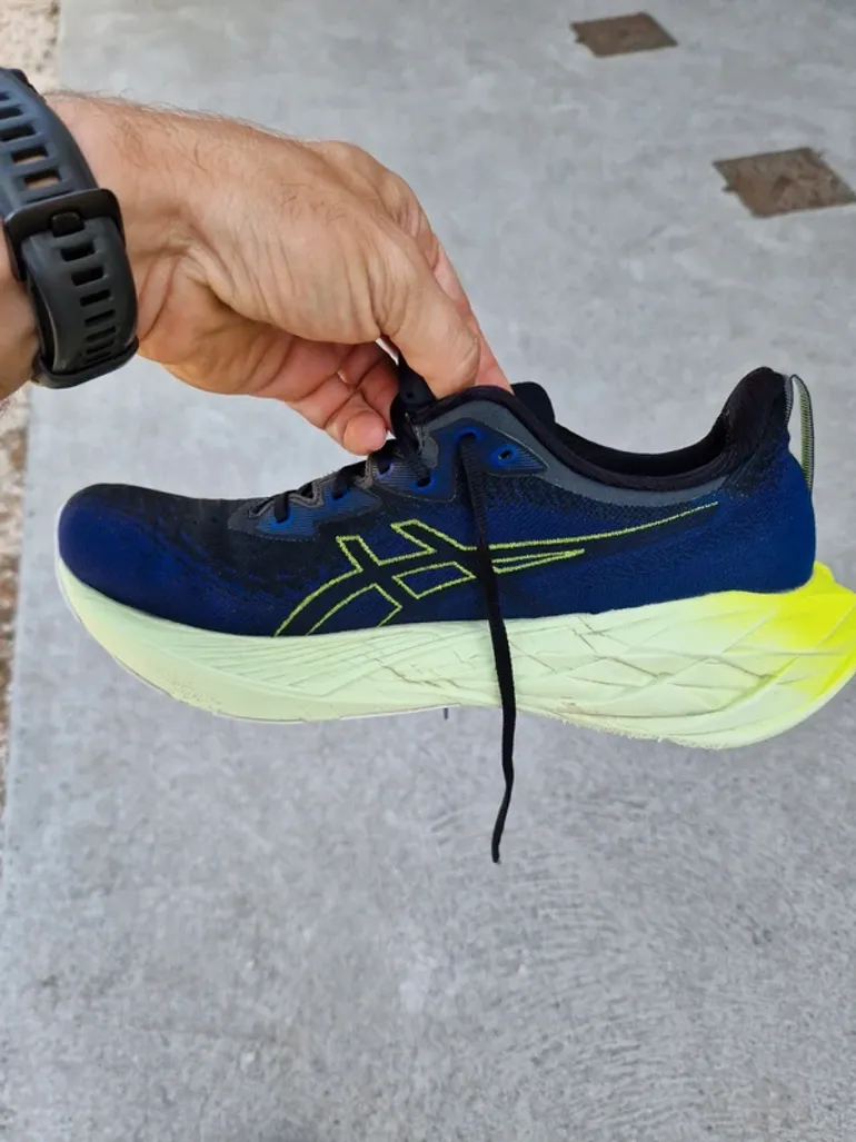 Used Asics Novablast 5 bike — image 3 of 7