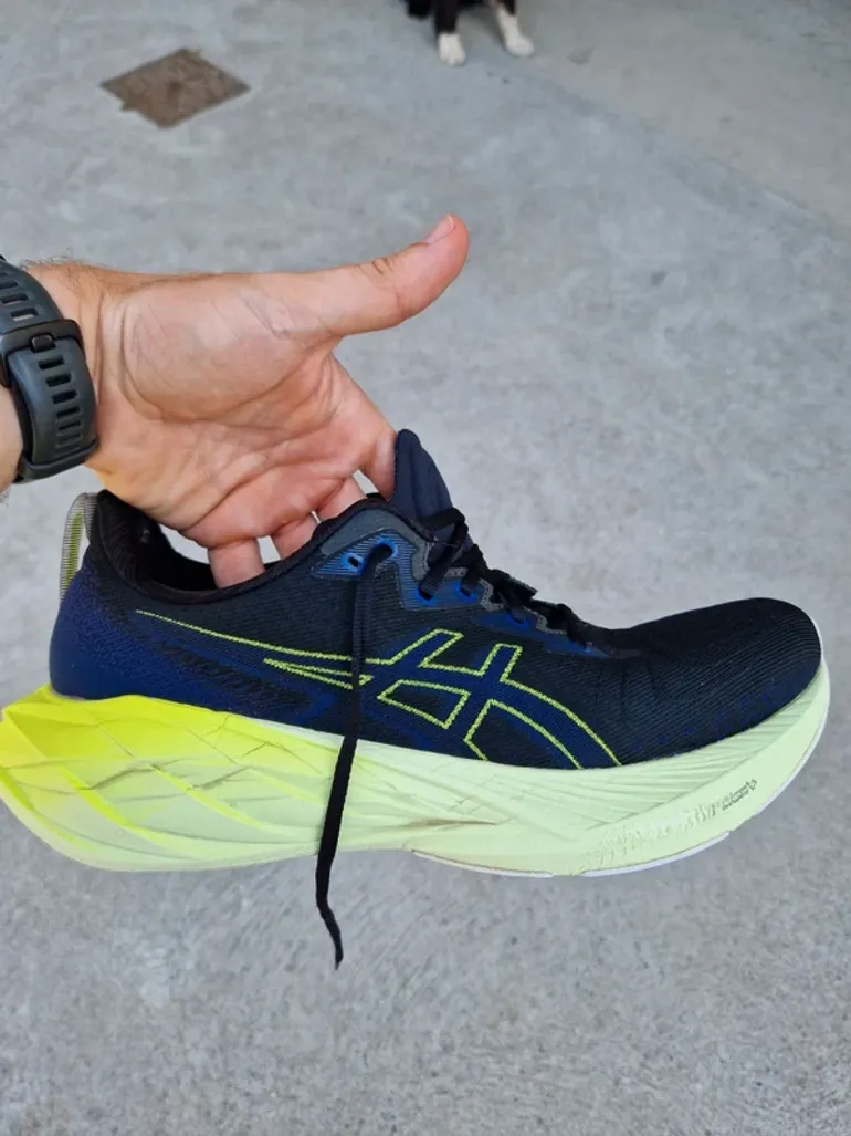 Used Asics Novablast 5 bike — image 7 of 7