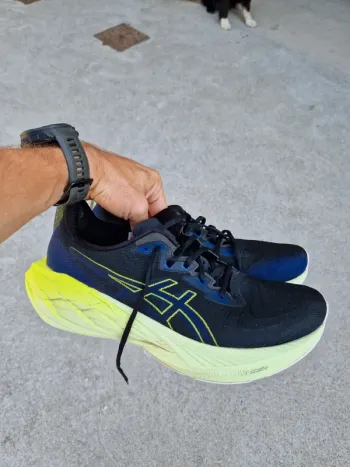 Used Asics Novablast 5 bike