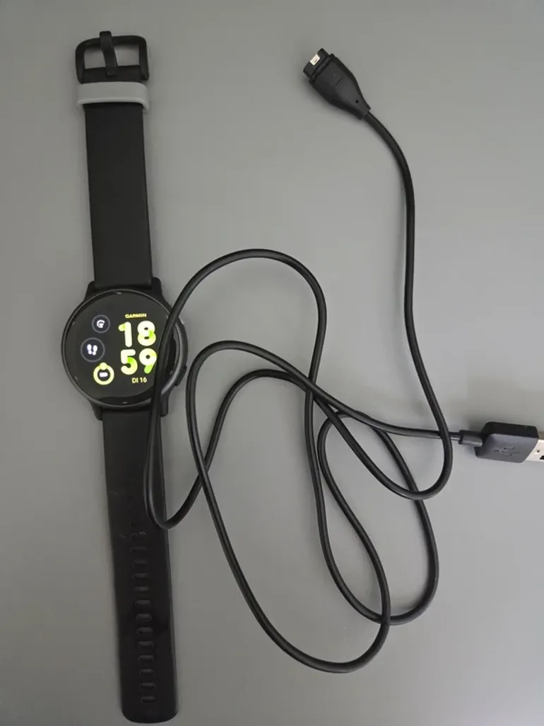 Used Garmin Vívoactive 5 bike — image 1 of 2