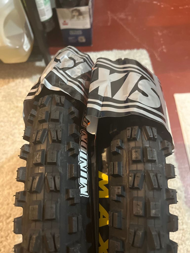 Used Maxxis Minion DHF 20” 2.40 bike — image 2 of 2