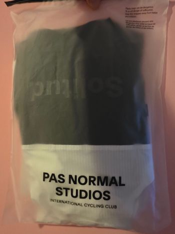 Used Pas Normal Studios Solitude 2025 bike — image 7 of 7