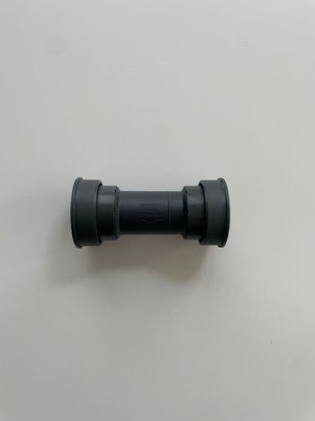 Brugt Shimano SM-BB72-41 Press-Fit Bottom Bracket 2025 bike — billede 3 af 4